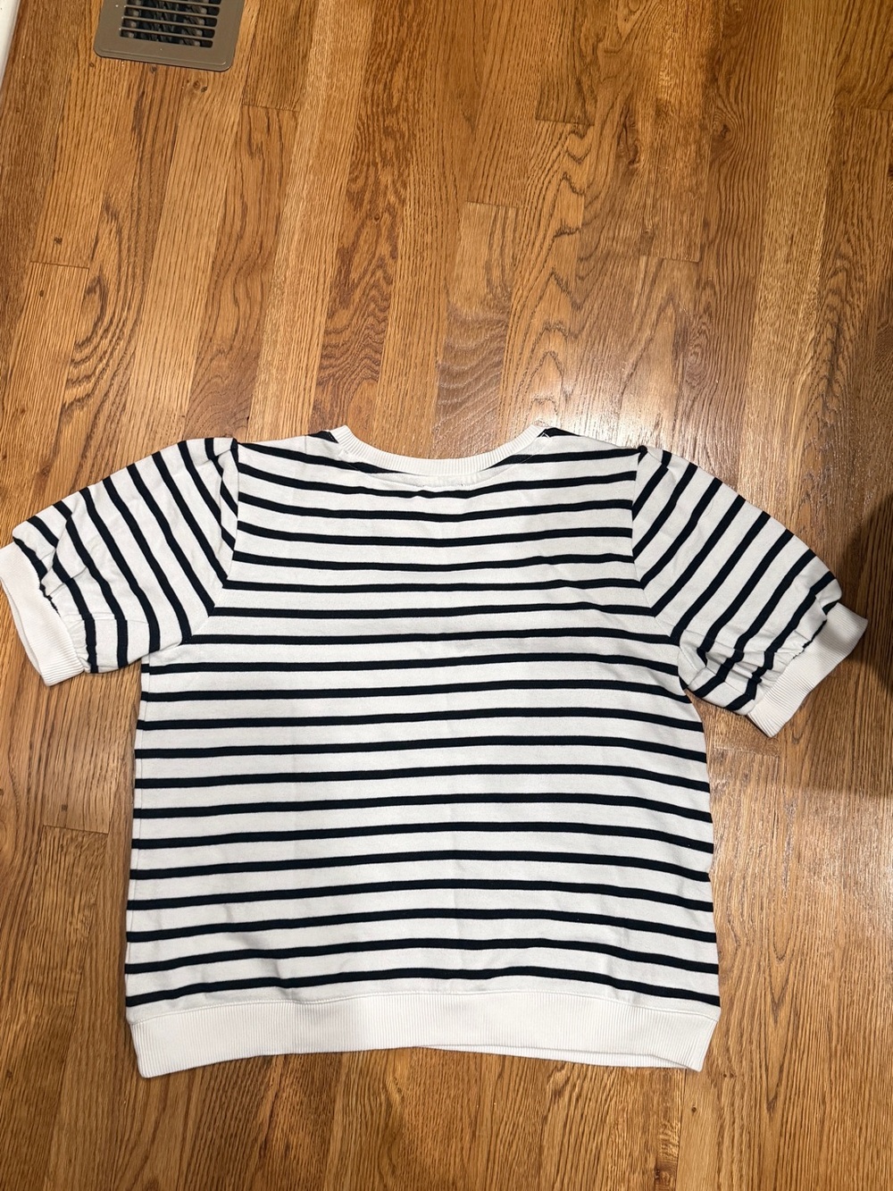 Sweater - Picture 2 of 5